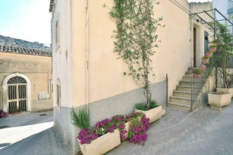 Casa Vasa Villa Modica 0*,